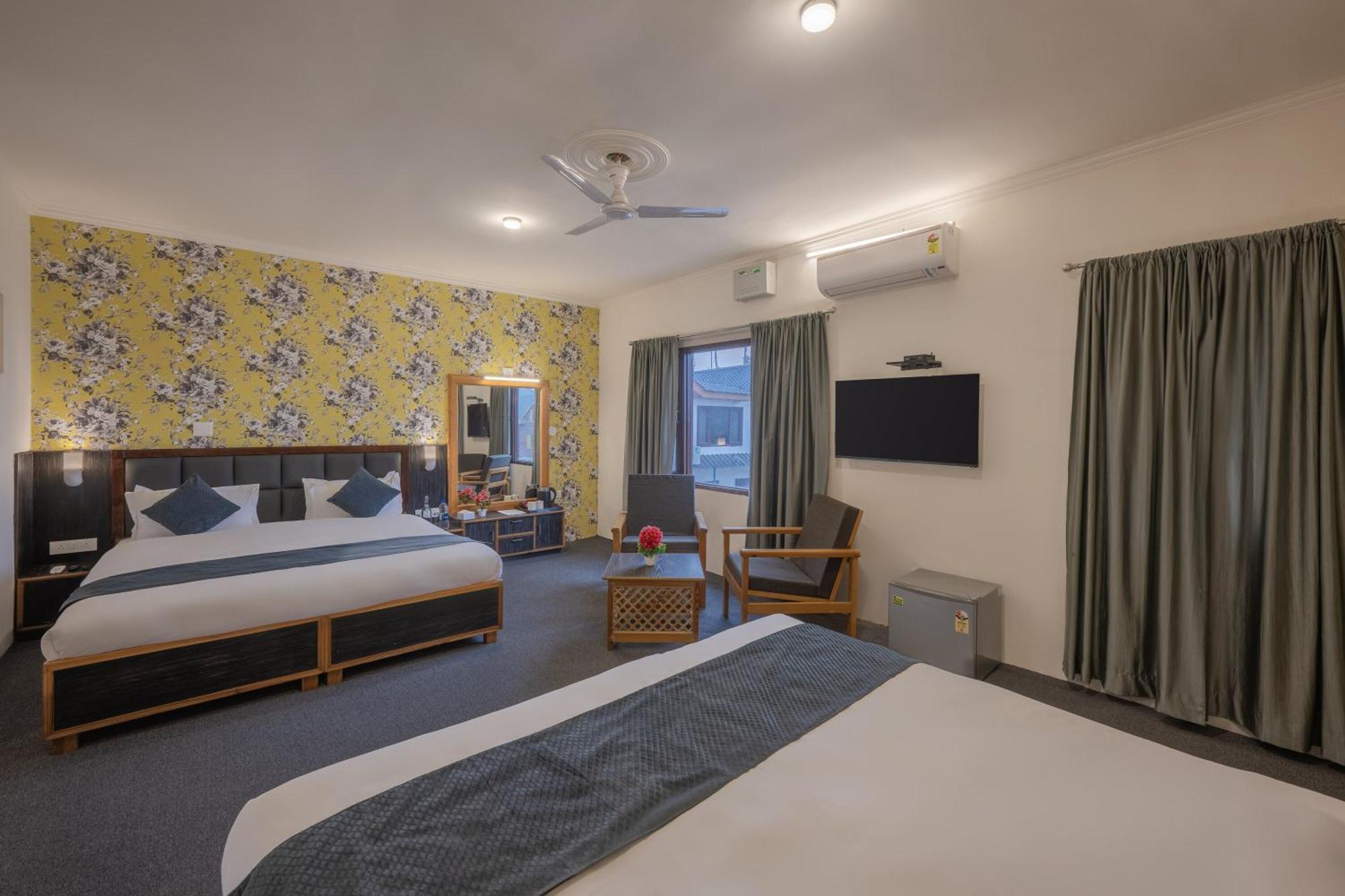 Echor Kashmir Holidays Resort Srinagar Exterior foto